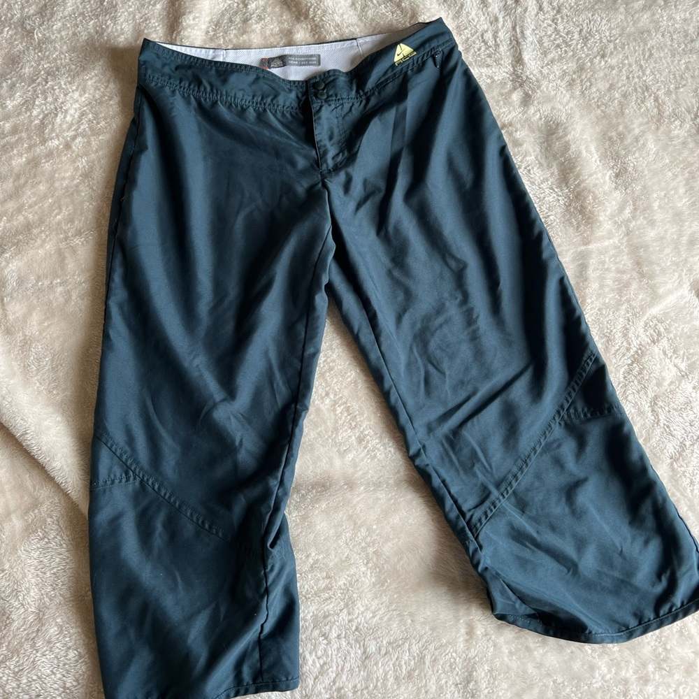Women’s Nike ACG pants size 8